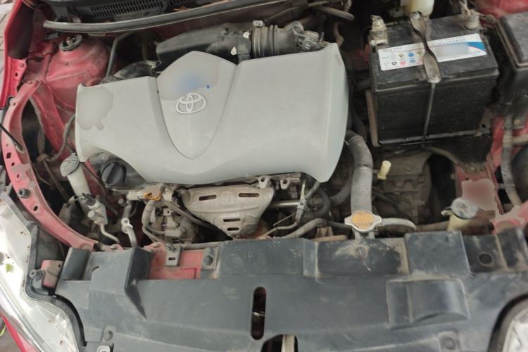 Used Toyota YARiS L Zhi Xuan 2015 1.5E Automatic Charm Edition Engine Bay