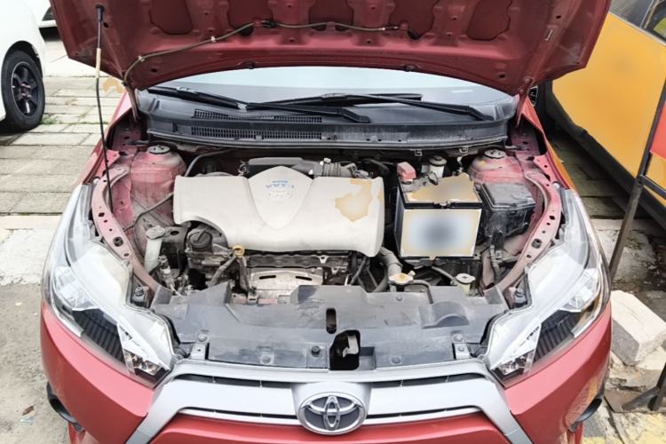 Used Toyota YARiS L Zhi Xuan 2015 1.5E Automatic Charm Edition Engine Bay