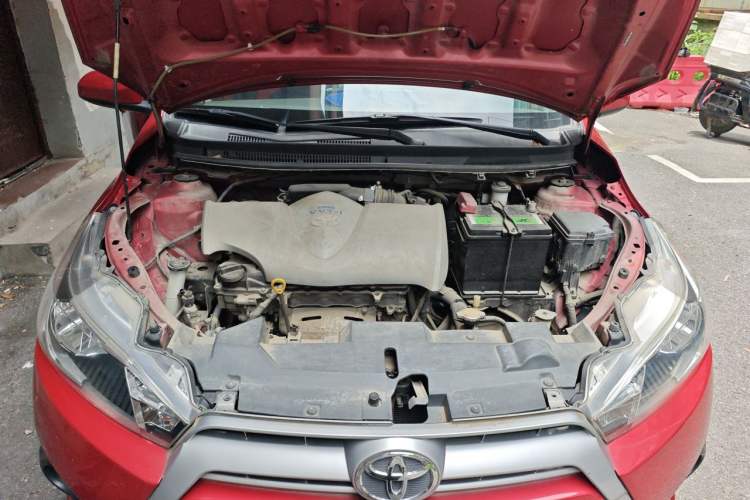 Used Toyota YARiS L Zhi Xuan 2015 1.5E Automatic Charm Edition Engine Bay