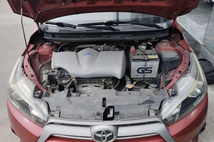 Used Toyota YARiS L Zhi Xuan 2015 1.5E Automatic Charm Edition Engine Bay
