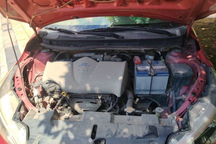 Used Toyota YARiS L Zhi Xuan 2015 1.5E Automatic Charm Edition Engine Bay
