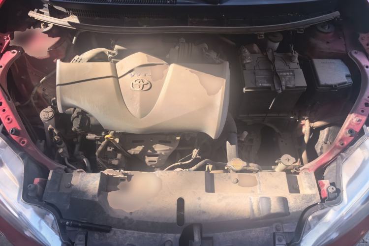 Used Toyota YARiS L Zhi Xuan 2015 1.5E Automatic Charm Edition Engine Bay