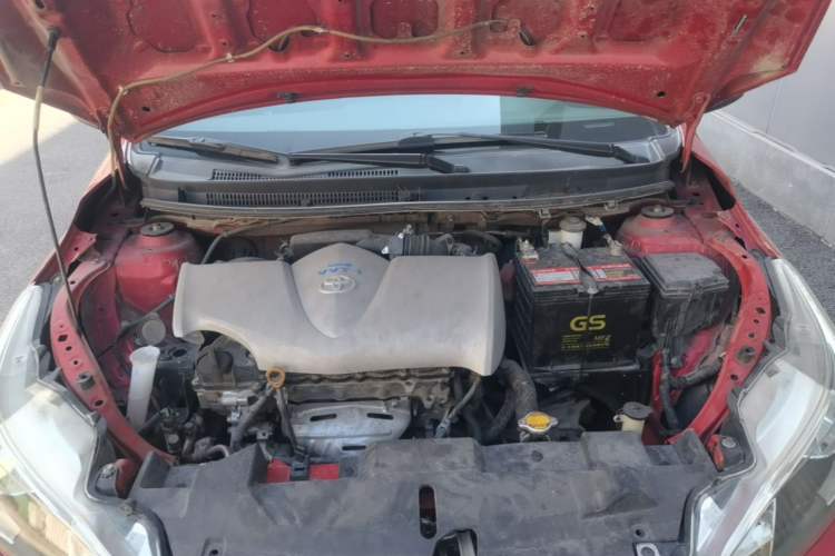 Used Toyota YARiS L Zhi Xuan 2015 1.5E Automatic Charm Edition Engine Bay