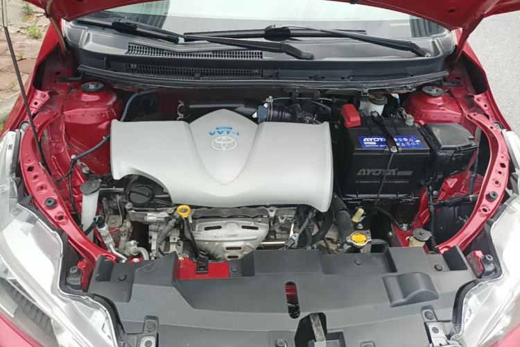 Used Toyota YARiS L Zhi Xuan 2015 1.5E Automatic Charm Edition Engine Bay