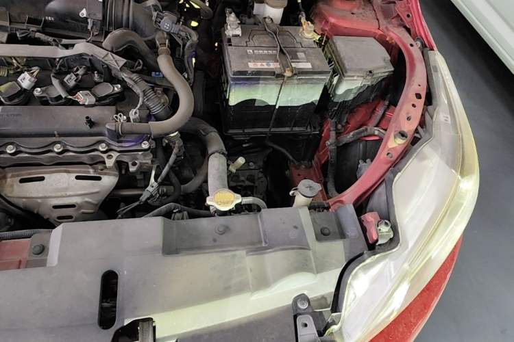 Used Toyota YARiS L Zhi Xuan 2015 1.5E Automatic Charm Edition Engine Bay Left