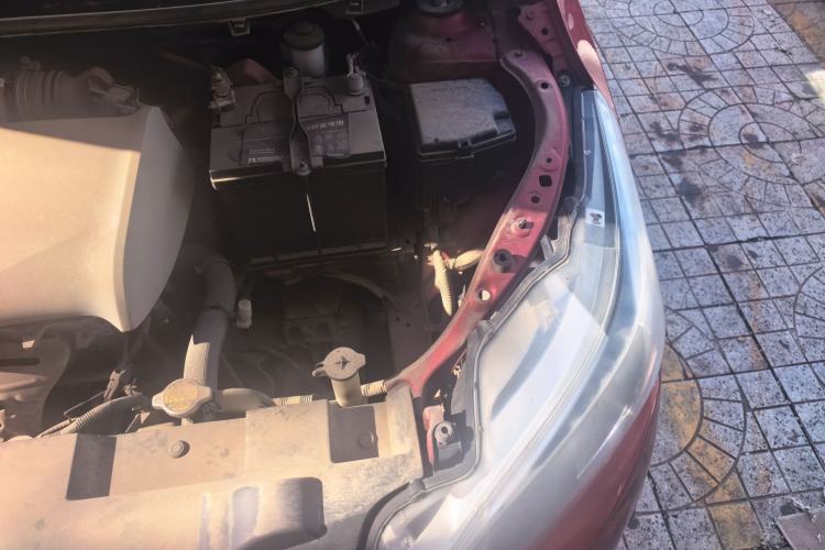 Used Toyota YARiS L Zhi Xuan 2015 1.5E Automatic Charm Edition Engine Bay Left