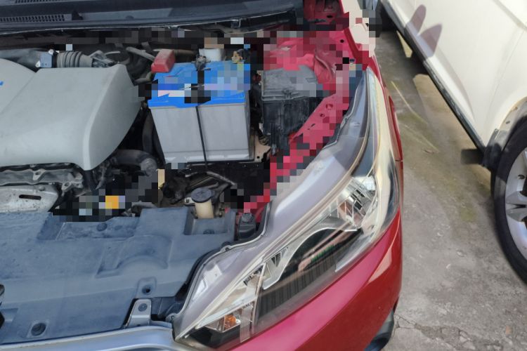 Used Toyota YARiS L Zhi Xuan 2015 1.5E Automatic Charm Edition Engine Bay Left