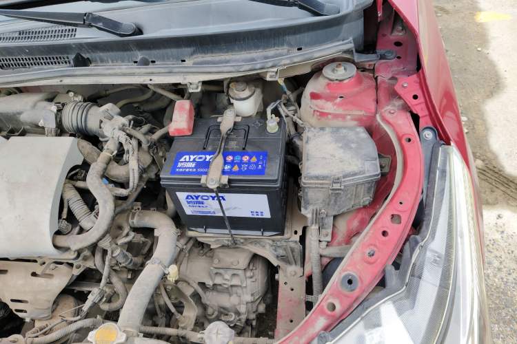 Used Toyota YARiS L Zhi Xuan 2015 1.5E Automatic Charm Edition Engine Bay Left