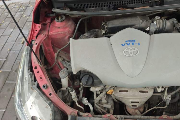 Used Toyota YARiS L Zhi Xuan 2015 1.5E Automatic Charm Edition Engine Bay Right