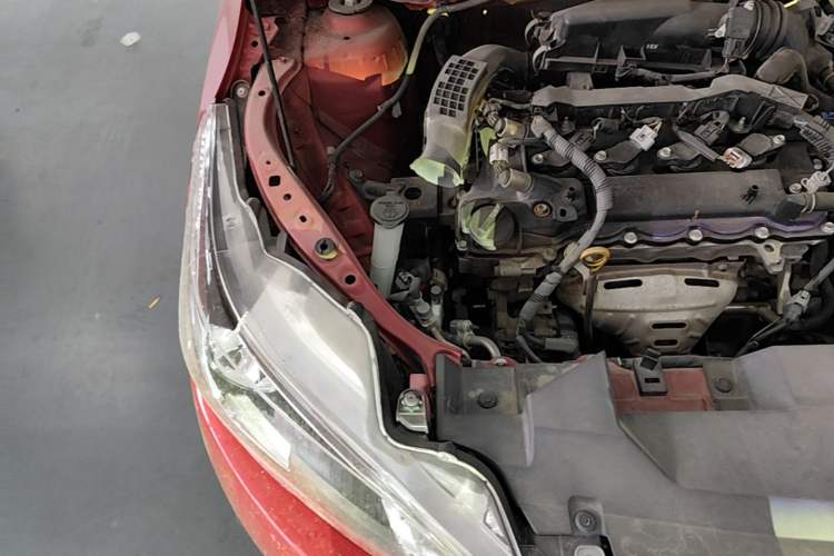 Used Toyota YARiS L Zhi Xuan 2015 1.5E Automatic Charm Edition Engine Bay Right