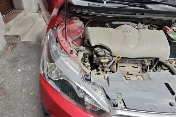 Used Toyota YARiS L Zhi Xuan 2015 1.5E Automatic Charm Edition Engine Bay Right