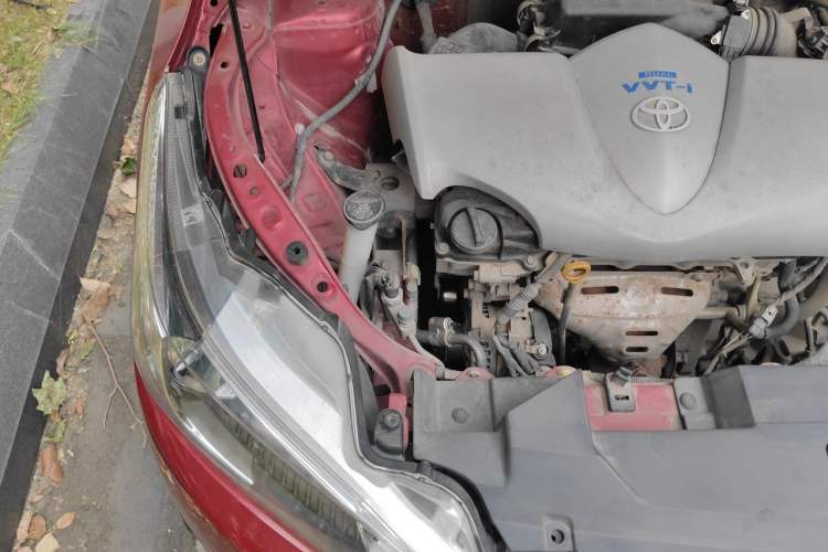 Used Toyota YARiS L Zhi Xuan 2015 1.5E Automatic Charm Edition Engine Bay Right