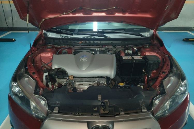 Used Toyota YARiS L Zhi Xuan 2015 1.5E Automatic Charm Edition Engine Bay