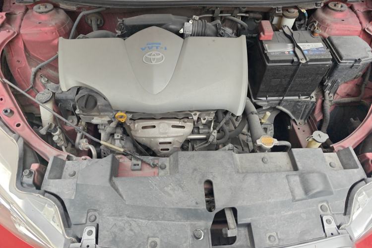 Used Toyota YARiS L Zhi Xuan 2015 1.5E Automatic Charm Edition Engine Bay