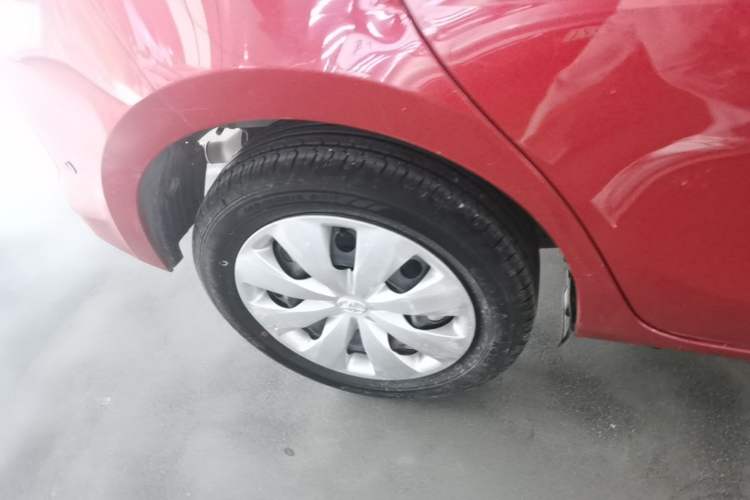 Used Toyota YARiS L Zhi Xuan 2015 1.5E Automatic Charm Edition Exterior 5