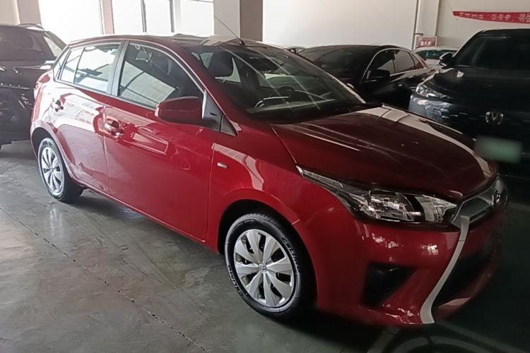 Used Toyota YARiS L Zhi Xuan 2015 1.5E Automatic Charm Edition Front Right 45 Deg