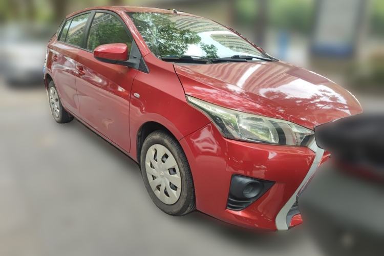 Used Toyota YARiS L Zhi Xuan 2015 1.5E Automatic Charm Edition Front Right 45 Deg