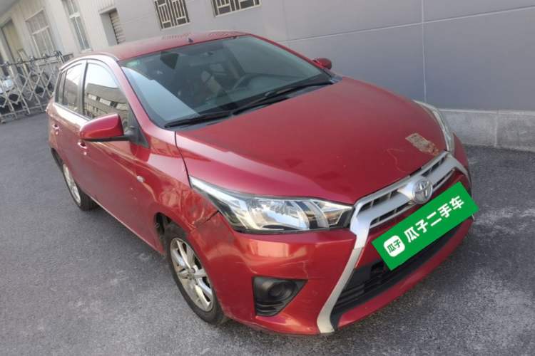 Used Toyota YARiS L Zhi Xuan 2015 1.5E Automatic Charm Edition Front Right 45 Deg
