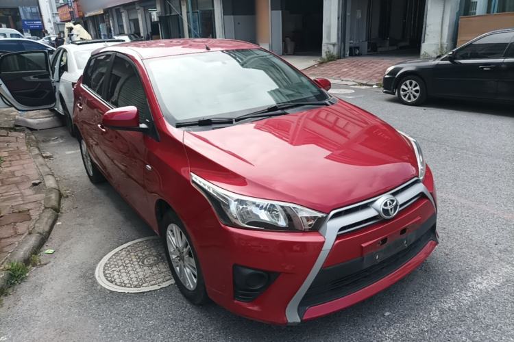 Used Toyota YARiS L Zhi Xuan 2015 1.5E Automatic Charm Edition Front Right 45 Deg