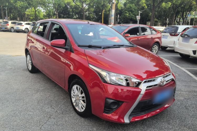 Used Toyota YARiS L Zhi Xuan 2015 1.5E Automatic Charm Edition Front Right 45 Deg