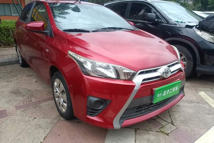 Used Toyota YARiS L Zhi Xuan 2015 1.5E Automatic Charm Edition Front Right 45 Deg