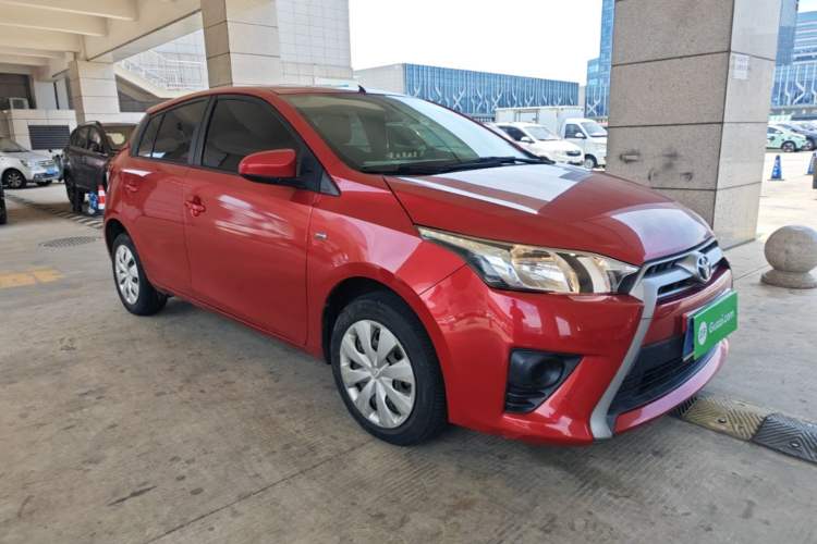 Used Toyota YARiS L Zhi Xuan 2015 1.5E Automatic Charm Edition Front Right 45 Deg