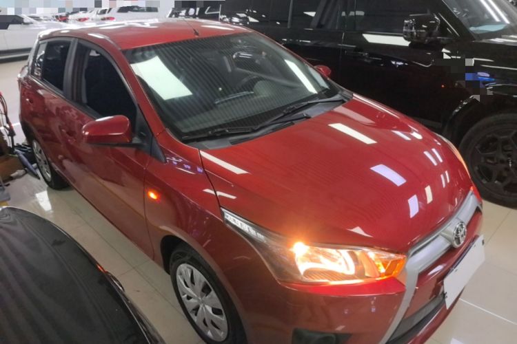 Used Toyota YARiS L Zhi Xuan 2015 1.5E Automatic Charm Edition Front Right 45 Deg