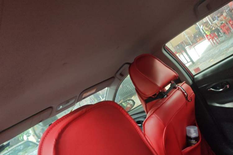 Used Toyota YARiS L Zhi Xuan 2015 1.5E Automatic Charm Edition Headliner