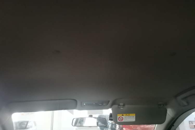 Used Toyota YARiS L Zhi Xuan 2015 1.5E Automatic Charm Edition Headliner