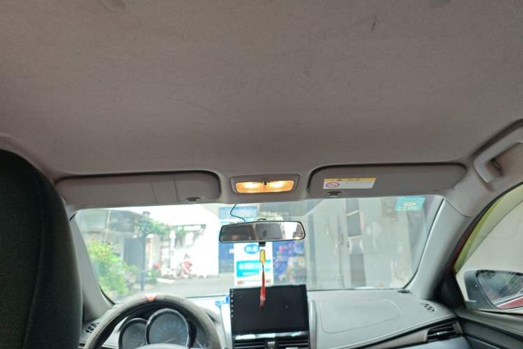Used Toyota YARiS L Zhi Xuan 2015 1.5E Automatic Charm Edition Headliner