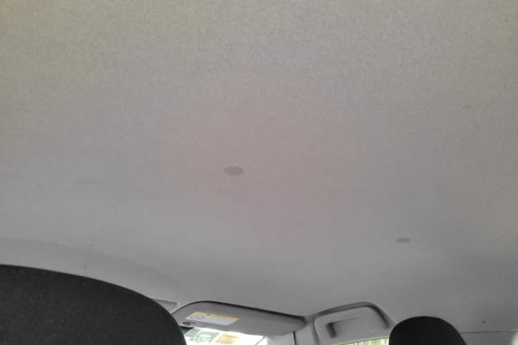 Used Toyota YARiS L Zhi Xuan 2015 1.5E Automatic Charm Edition Headliner