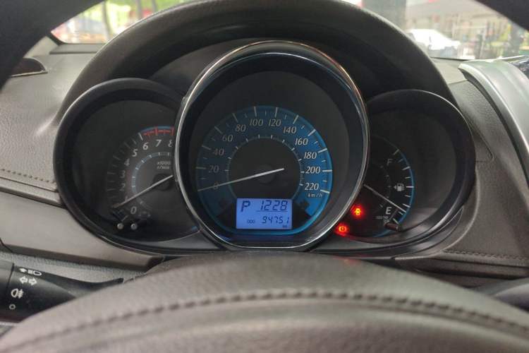 Used Toyota YARiS L Zhi Xuan 2015 1.5E Automatic Charm Edition Instrument Cluster