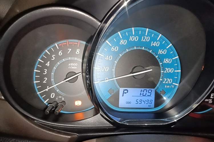 Used Toyota YARiS L Zhi Xuan 2015 1.5E Automatic Charm Edition Instrument Cluster