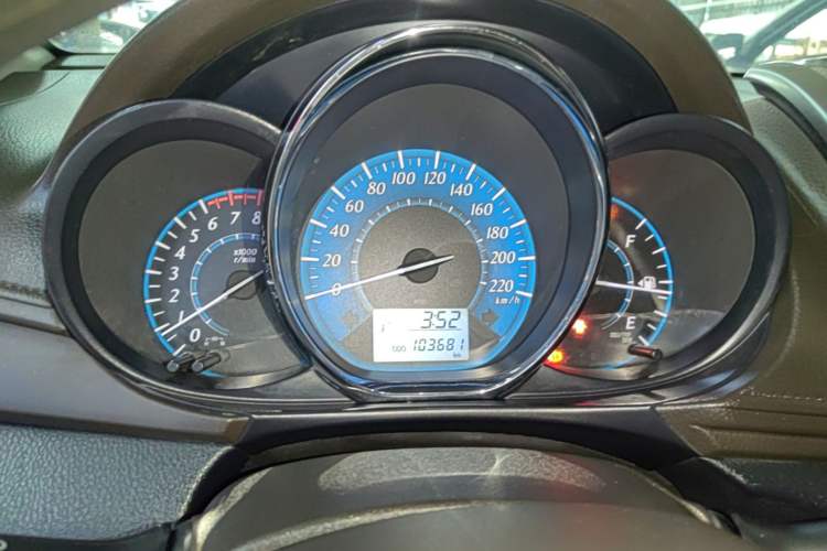 Used Toyota YARiS L Zhi Xuan 2015 1.5E Automatic Charm Edition Instrument Cluster