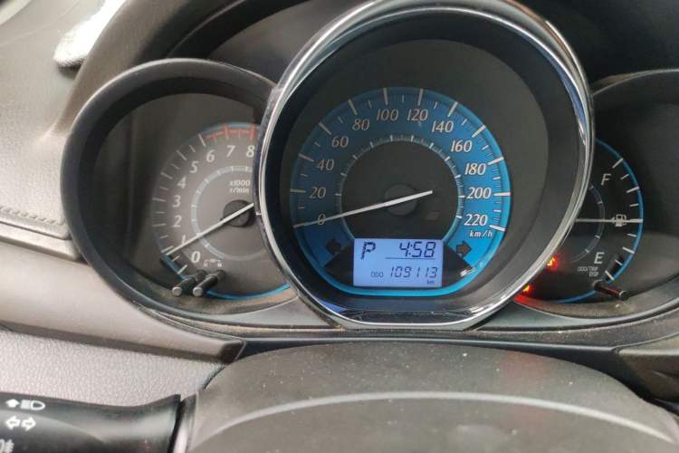 Used Toyota YARiS L Zhi Xuan 2015 1.5E Automatic Charm Edition Instrument Cluster