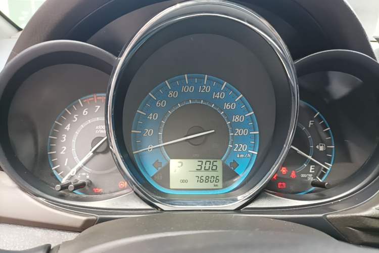 Used Toyota YARiS L Zhi Xuan 2015 1.5E Automatic Charm Edition Instrument Cluster