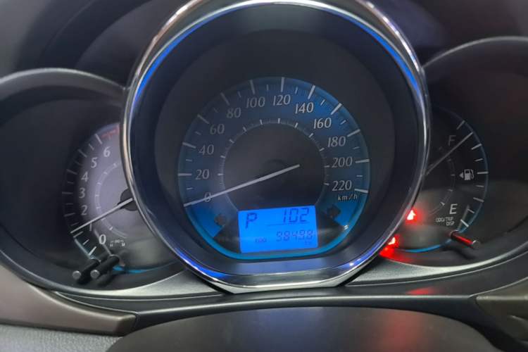 Used Toyota YARiS L Zhi Xuan 2015 1.5E Automatic Charm Edition Instrument Cluster