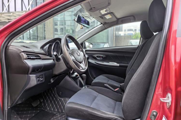 Used Toyota YARiS L Zhi Xuan 2015 1.5E Automatic Charm Edition Interior 2