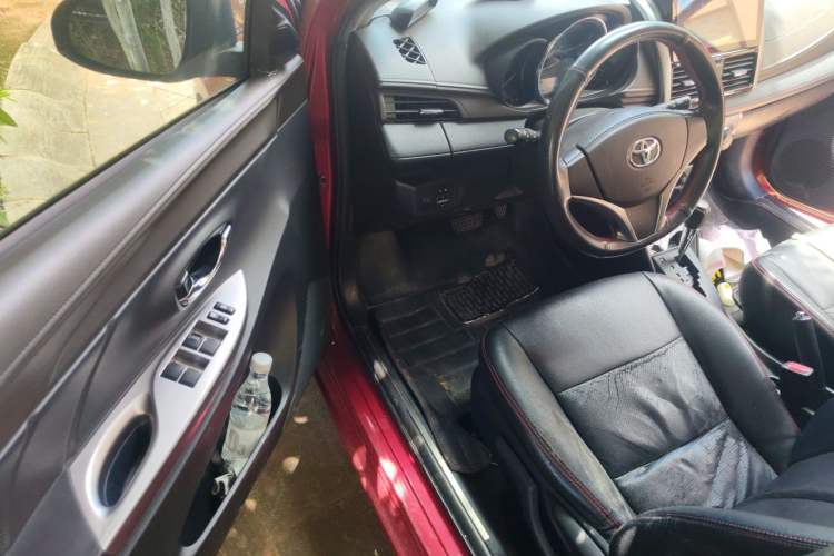 Used Toyota YARiS L Zhi Xuan 2015 1.5E Automatic Charm Edition Interior 3