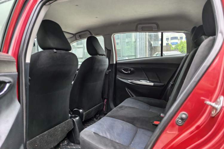 Used Toyota YARiS L Zhi Xuan 2015 1.5E Automatic Charm Edition Interior 3