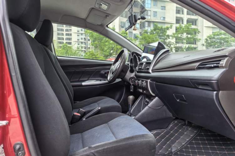 Used Toyota YARiS L Zhi Xuan 2015 1.5E Automatic Charm Edition Interior 7