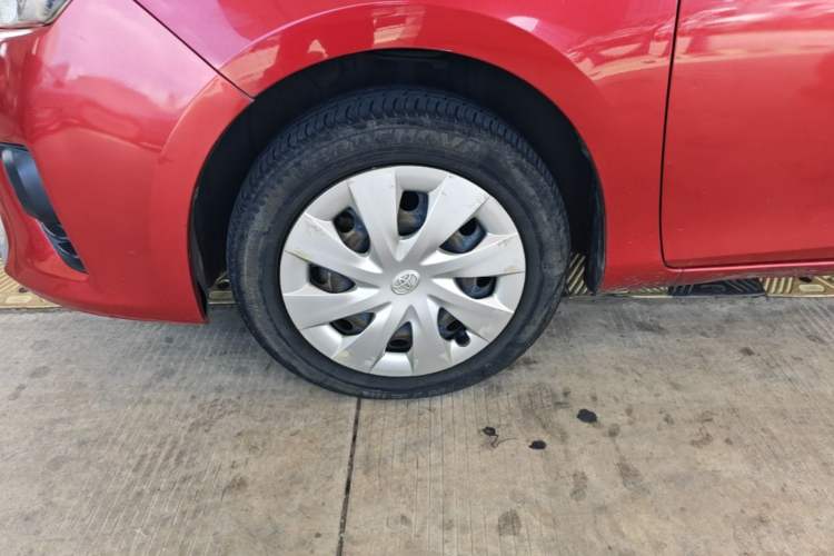 Used Toyota YARiS L Zhi Xuan 2015 1.5E Automatic Charm Edition Left Front Wheel Hub