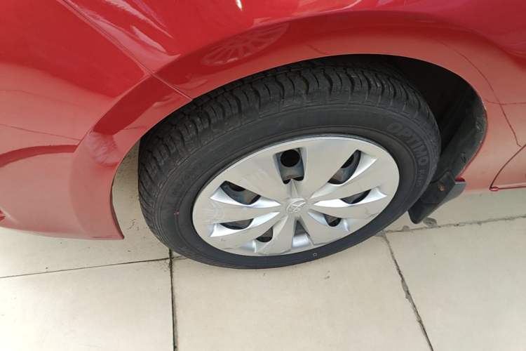 Used Toyota YARiS L Zhi Xuan 2015 1.5E Automatic Charm Edition Left Front Wheel Hub