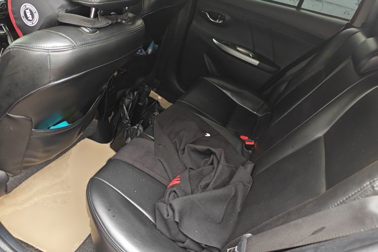 Used Toyota YARiS L Zhi Xuan 2015 1.5E Automatic Charm Edition Left Rear Seat