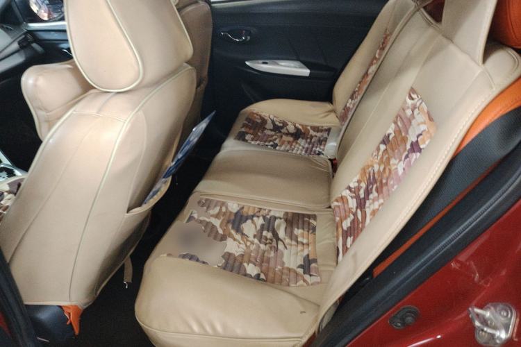 Used Toyota YARiS L Zhi Xuan 2015 1.5G Automatic Xuan Dong Sunroof Special Edition Left Rear Seat