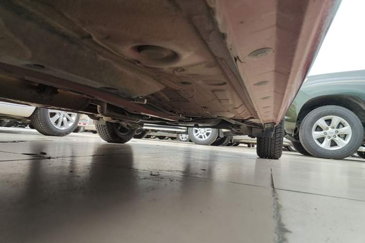 Used Toyota YARiS L Zhi Xuan 2015 1.5E Automatic Charm Edition Left Side Sill