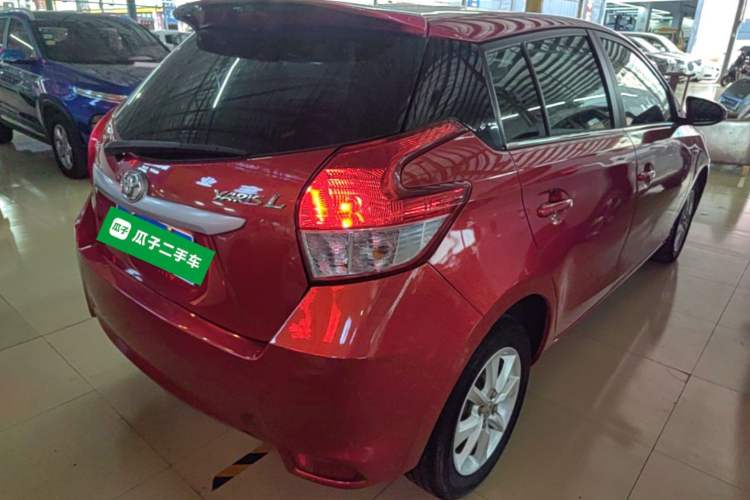Used Toyota YARiS L Zhi Xuan 2015 1.5E Automatic Charm Edition Rear Right 45 Deg