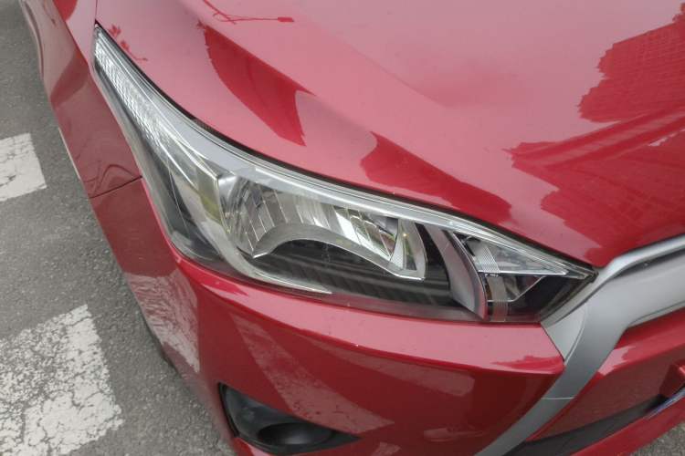 Used Toyota YARiS L Zhi Xuan 2015 1.5E Automatic Charm Edition Right Front Headlight