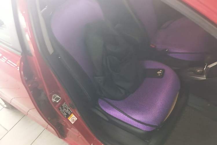 Used Toyota YARiS L Zhi Xuan 2015 1.5G Automatic Xuan Dong Sunroof Special Edition Right Front Seat