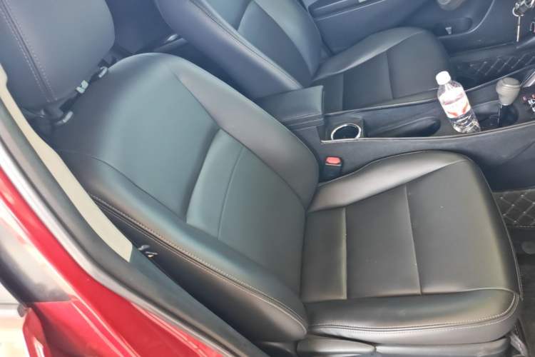 Used Toyota YARiS L Zhi Xuan 2015 1.5E Automatic Charm Edition Right Front Seat